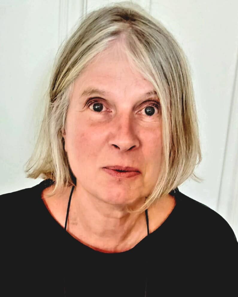 Hélène GRONIER, expert in het schrijven van rapporten